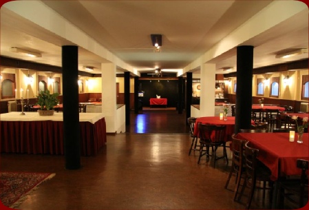 De gezellige beneden zaal van utrecht zuid
